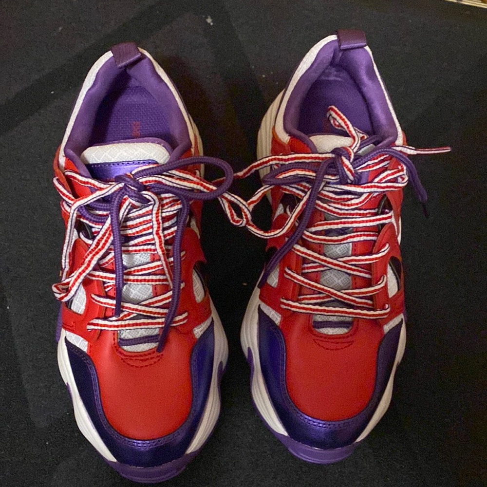 Brandnew sneakers emporio Armani size 6us